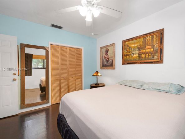 887 NE 145th St, North Miami FL 33161