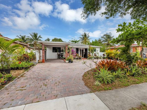 887 NE 145th St, North Miami FL 33161