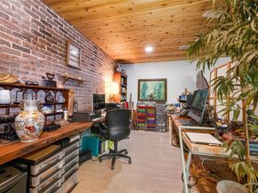 887 NE 145th St, North Miami FL 33161