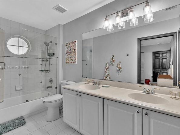 1811 SW 162nd Ave, Miramar FL 33027