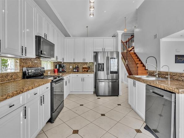 1811 SW 162nd Ave, Miramar FL 33027
