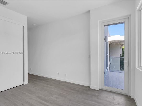 3122 Carter St, Miami FL 33133