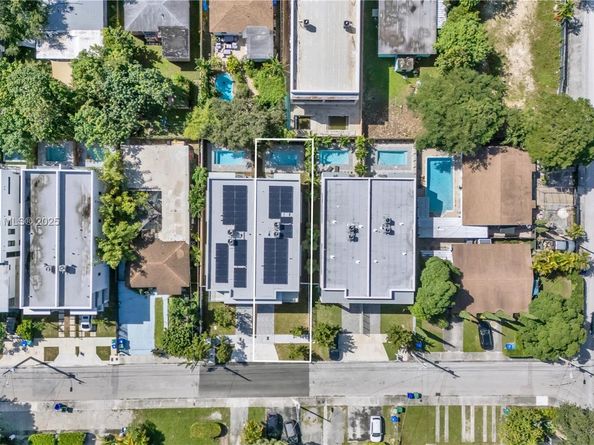 3122 Carter St, Miami FL 33133