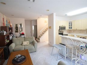 1562 NW 157th Ave, Pembroke Pines FL 33028