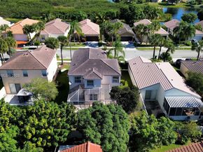 1562 NW 157th Ave, Pembroke Pines FL 33028