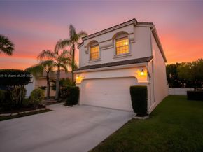 1562 NW 157th Ave, Pembroke Pines FL 33028