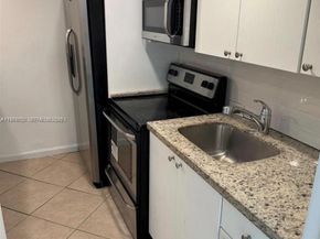 20850 San Simeon Way 1075, Miami FL 33179