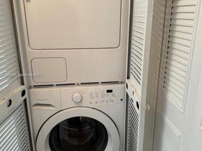 20850 San Simeon Way 1075, Miami FL 33179