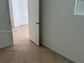 20850 San Simeon Way 1075, Miami FL 33179