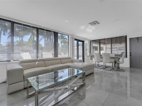 1600 Mayo St, Hollywood FL 33020