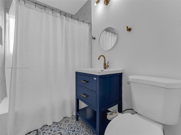 1600 Mayo St, Hollywood FL 33020