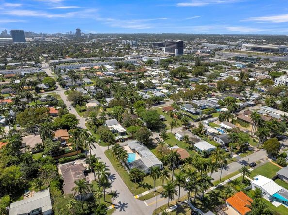 1600 Mayo St, Hollywood FL 33020