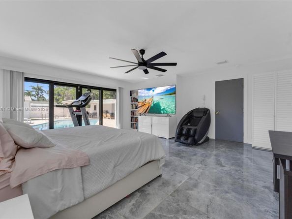 1600 Mayo St, Hollywood FL 33020