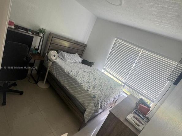 13320 SW 99th St, Miami FL 33186