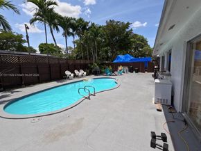 13320 SW 99th St, Miami FL 33186