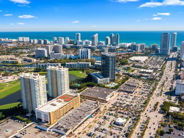 1745 E Hallandale Beach Blvd 2204W, Hallandale Beach FL 33009
