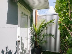3160 SW 19th Ter, Miami FL 33145
