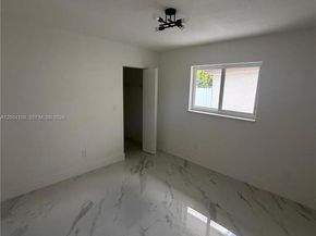 8981 SW 5th Ln, Miami FL 33174