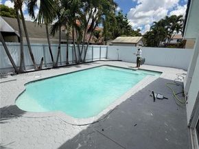 8981 SW 5th Ln, Miami FL 33174