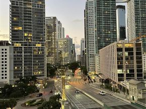 200 S Biscayne Boulevard Way 703, Miami FL 33131