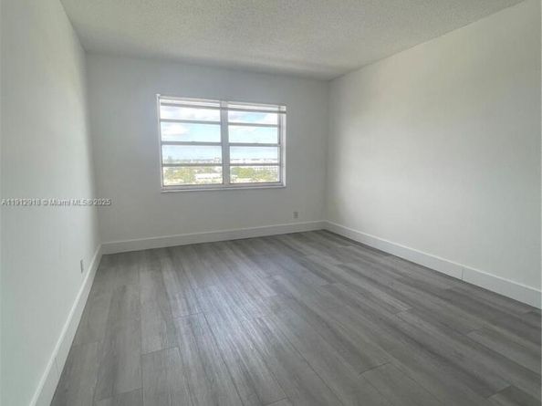 900 NE 18th Ave 1004, Fort Lauderdale FL 33304