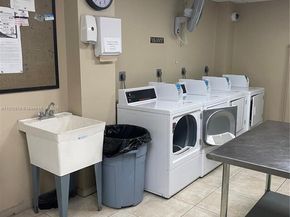 900 NE 18th Ave 1004, Fort Lauderdale FL 33304