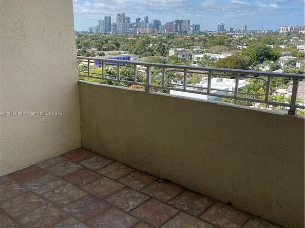 900 NE 18th Ave 1004, Fort Lauderdale FL 33304