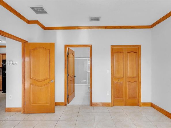 Undisclosed Address #A11718457, Miami FL 33177