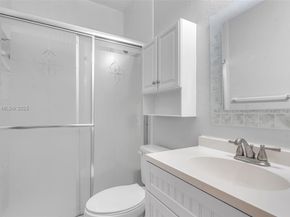 Undisclosed Address #A11718457, Miami FL 33177