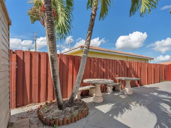Undisclosed Address #A11718457, Miami FL 33177