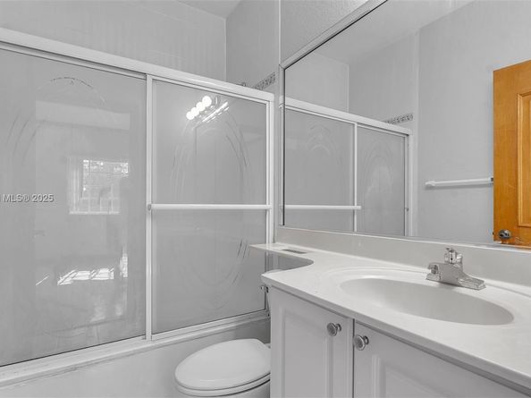 Undisclosed Address #A11718457, Miami FL 33177