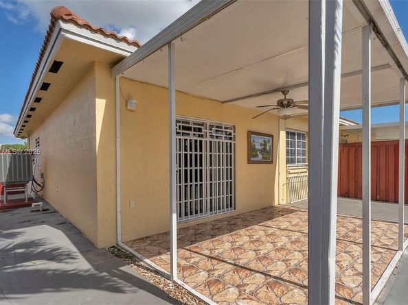 Undisclosed Address #A11718457, Miami FL 33177