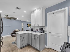 819 N 32nd Ave, Hollywood FL 33021