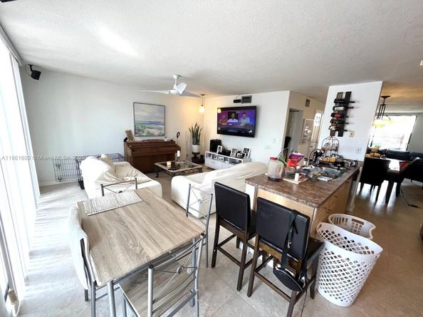 13190 SW 10th Ter, Miami FL 33184