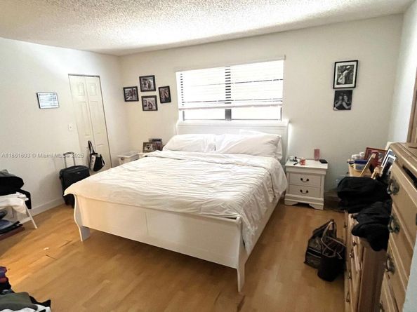 13190 SW 10th Ter, Miami FL 33184
