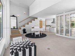 4433 N Bay Rd, Miami Beach FL 33140