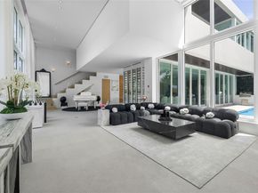 4433 N Bay Rd, Miami Beach FL 33140
