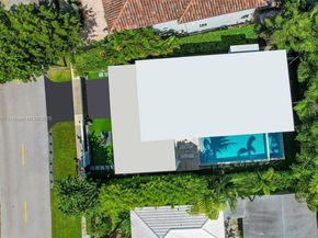 4433 N Bay Rd, Miami Beach FL 33140