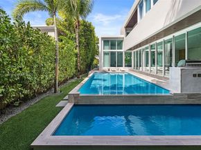 4433 N Bay Rd, Miami Beach FL 33140
