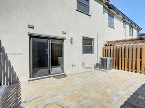 11981 SW 150th Pl, Miami FL 33196