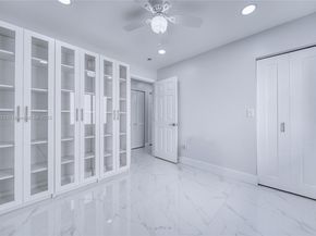 15819 NW 4th St, Pembroke Pines FL 33028