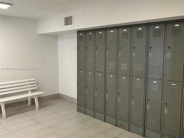 2201 S Ocean Dr 904, Hollywood FL 33019