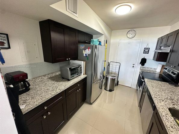 2201 S Ocean Dr 904, Hollywood FL 33019