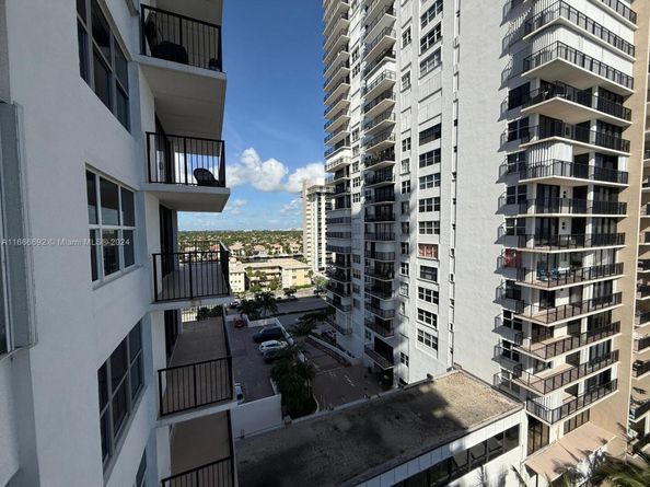2201 S Ocean Dr 904, Hollywood FL 33019