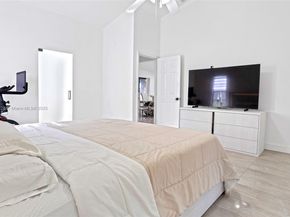 8022 NW 84th Ter, Tamarac FL 33321