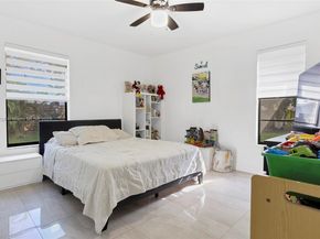 8022 NW 84th Ter, Tamarac FL 33321