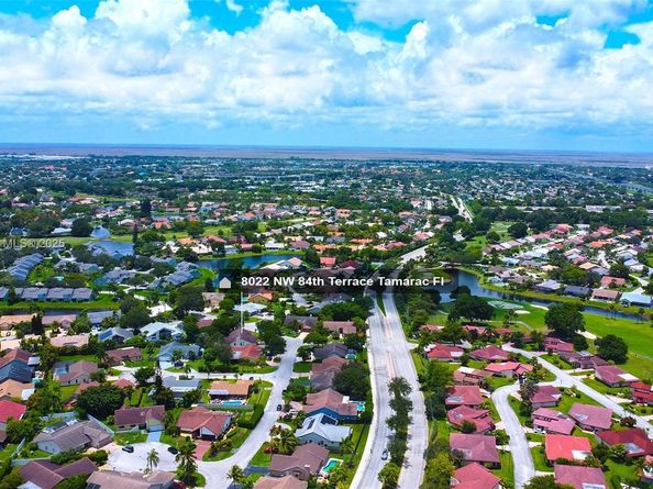8022 NW 84th Ter, Tamarac FL 33321
