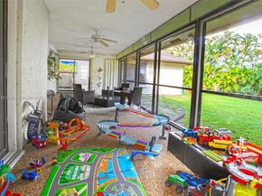 8022 NW 84th Ter, Tamarac FL 33321