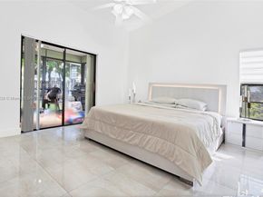 8022 NW 84th Ter, Tamarac FL 33321