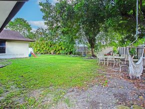 8022 NW 84th Ter, Tamarac FL 33321
